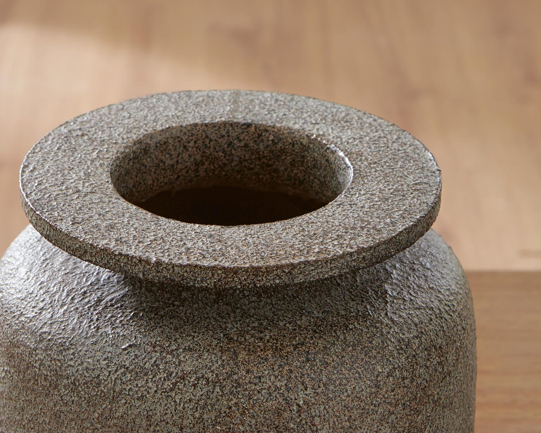 Jedwick Gray/Brown Vase detail view