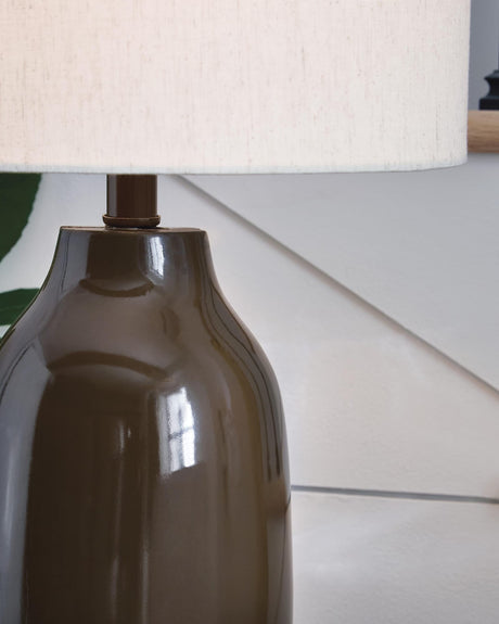 Jyler Brown Table Lamp detail view