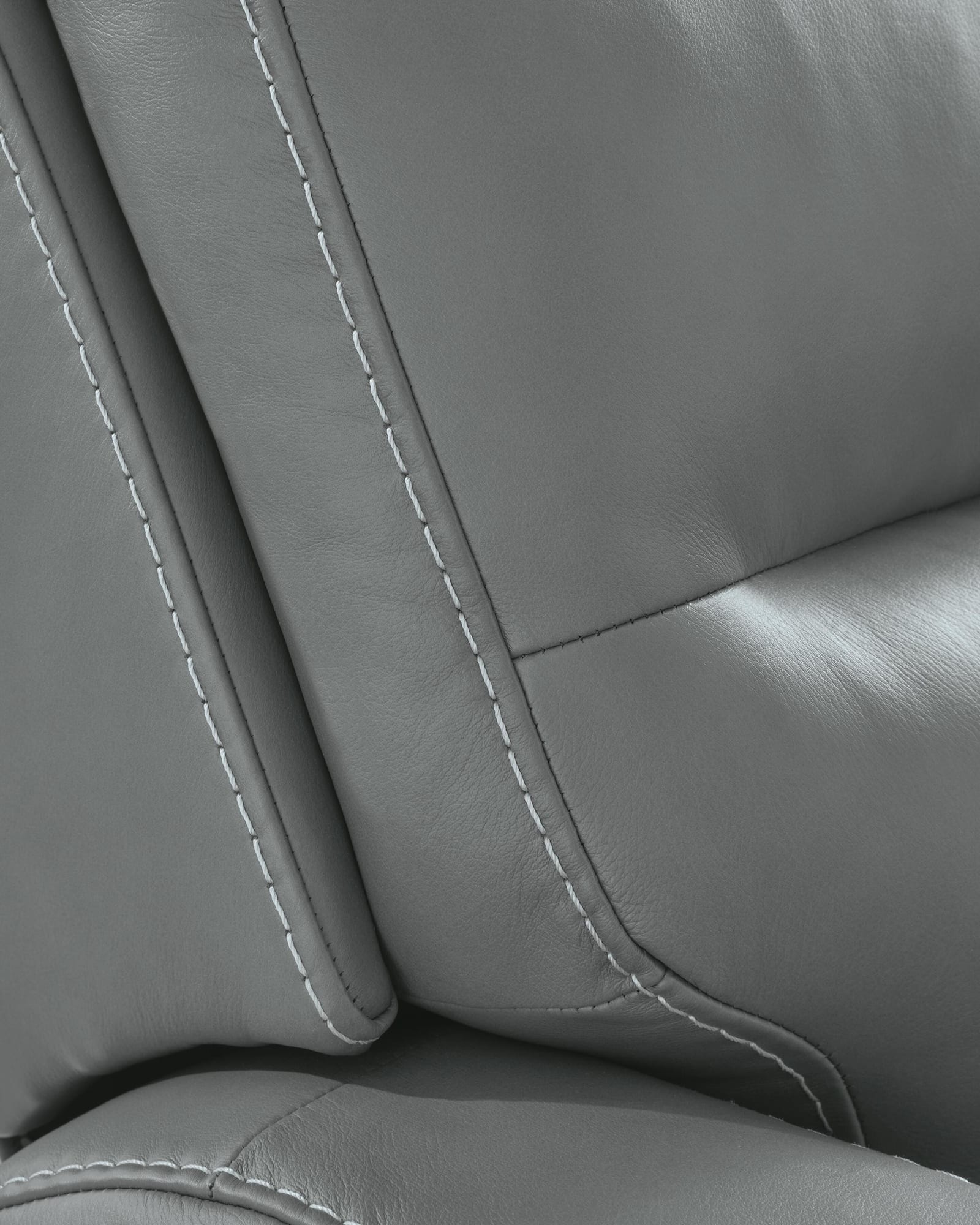 Pennacle Pier Tideon Leather Power Recliner view 2