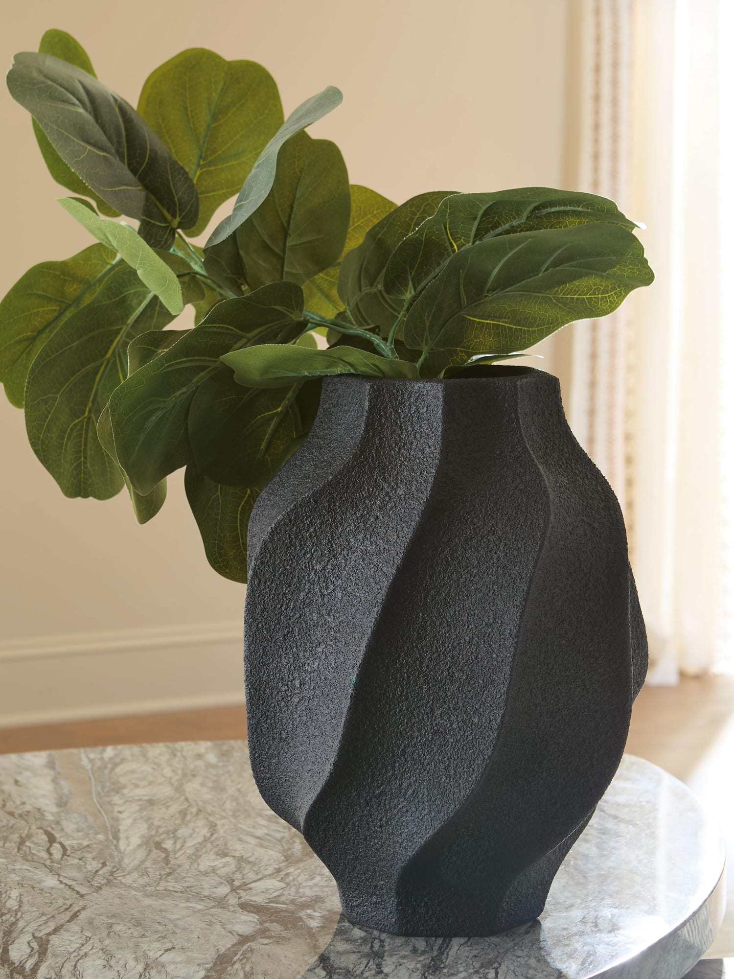 Judworth Black Vase from Ella Furniture