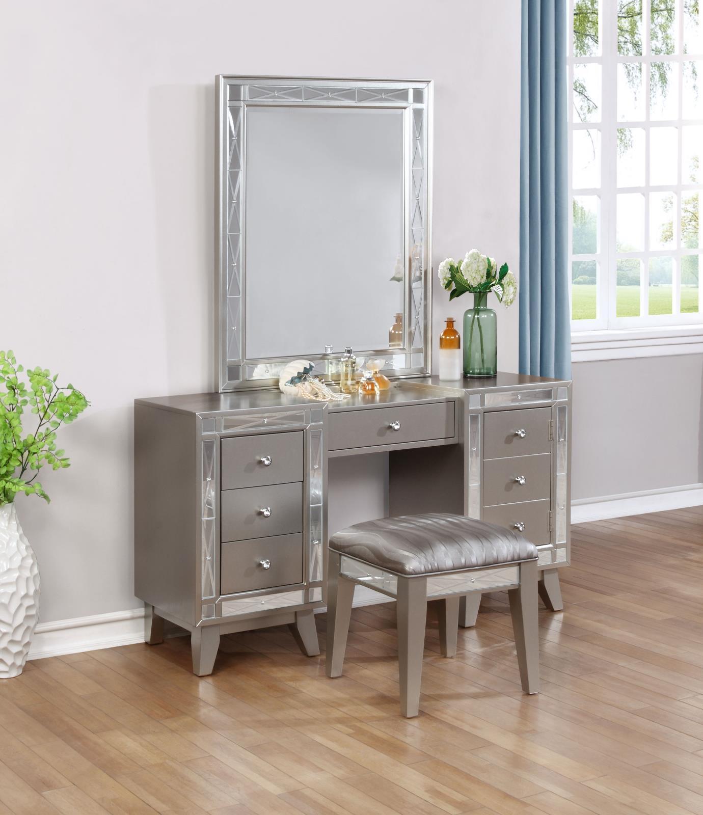 Leighton Collection Leighton 3-Piece Vanity Set Metallic Platinum 204927-Set - Ella Furniture