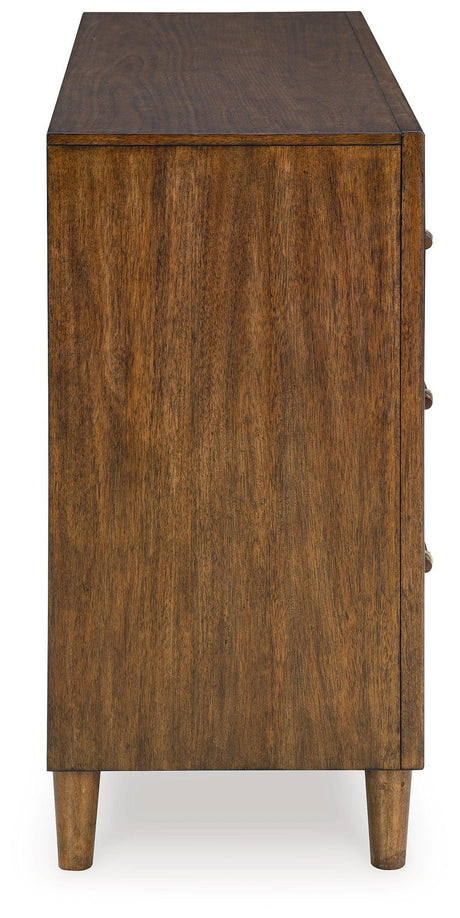 Lyncott Brown Dresser - Ella Furniture