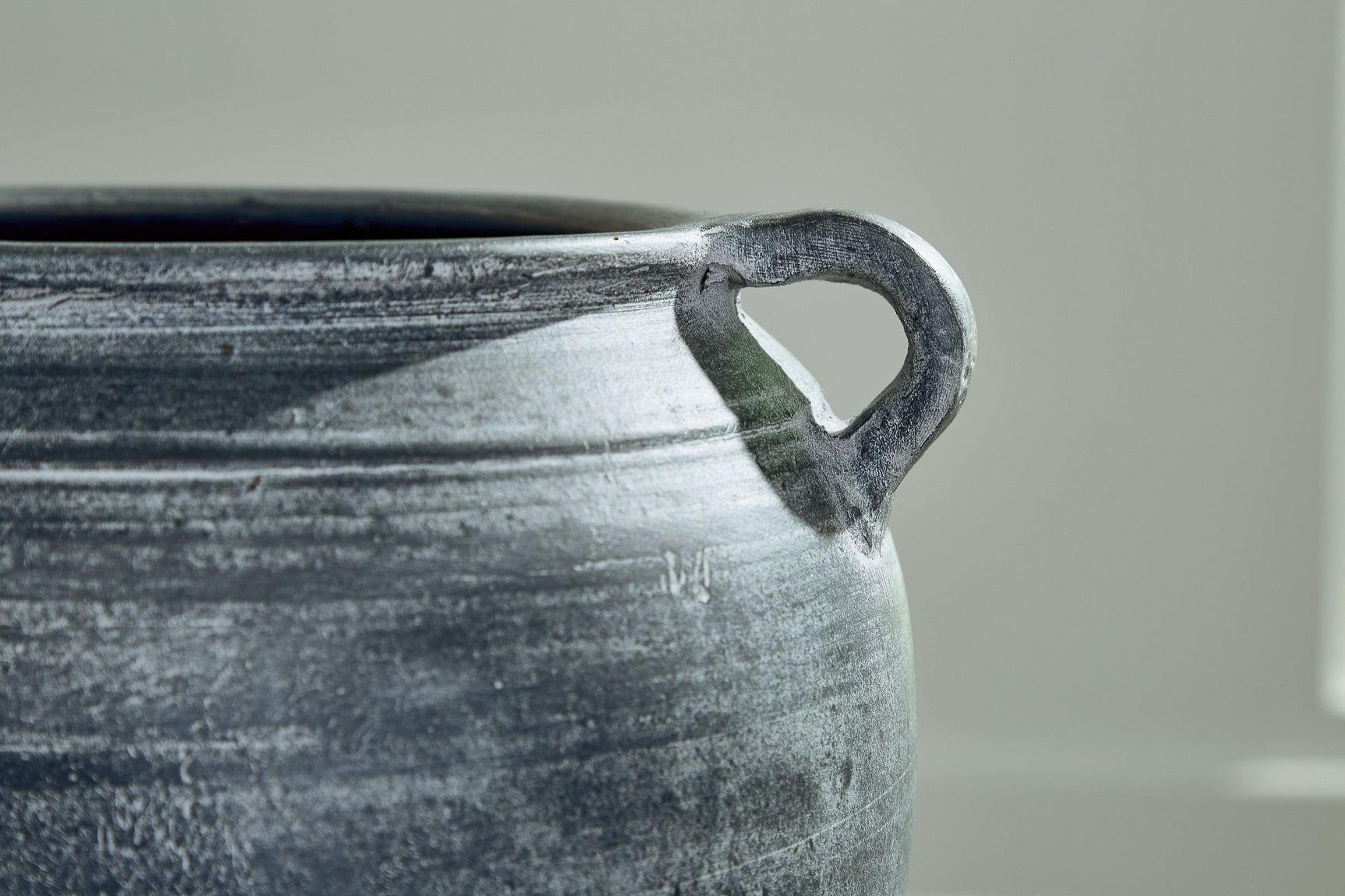 Meadie Distressed Blue Vase - Ella Furniture