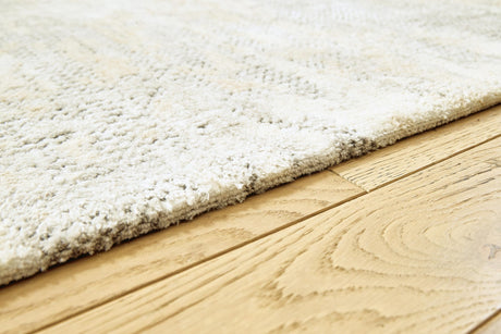 Raif Gray/White/Cream Extra Large Rug detail view