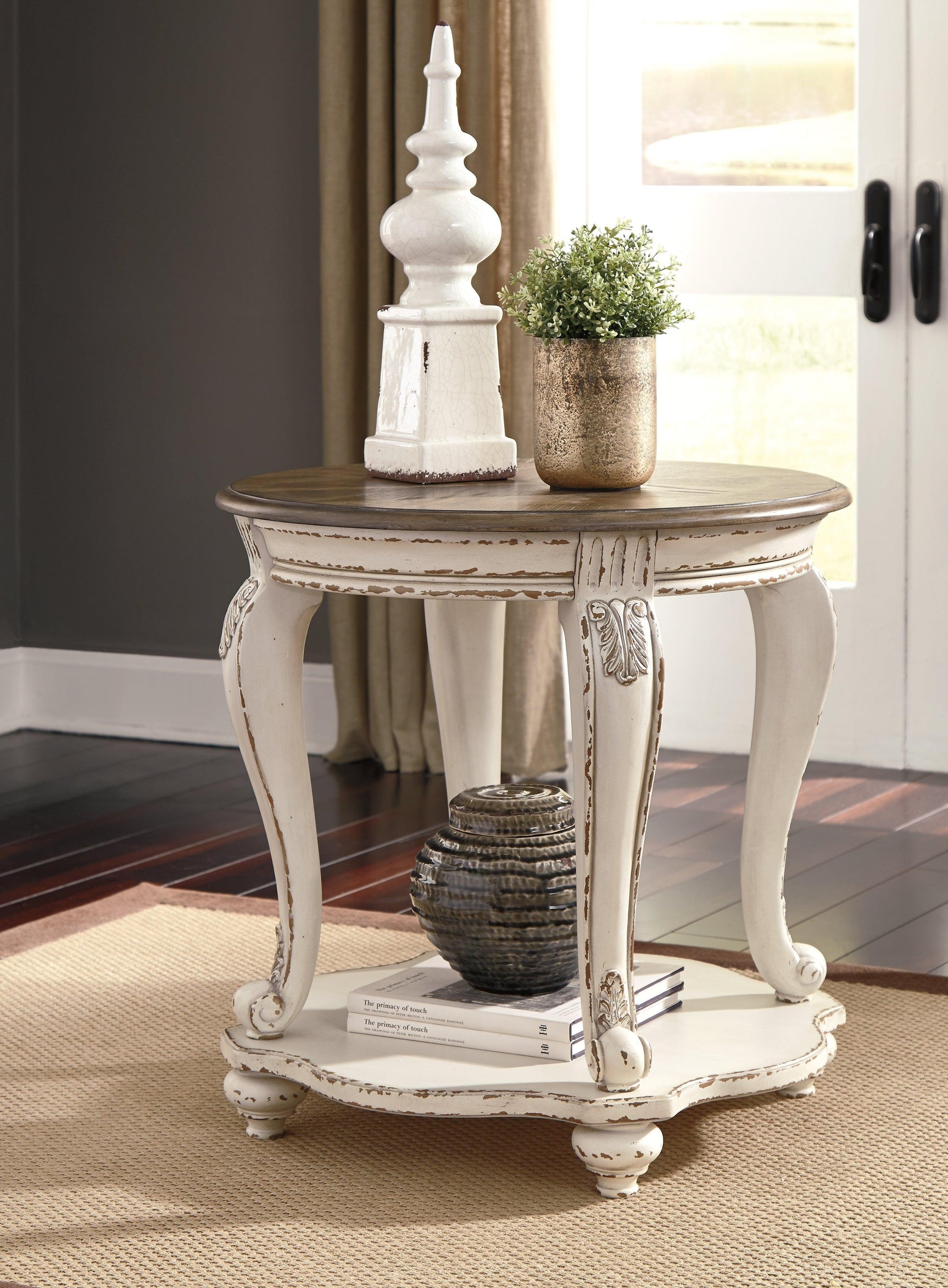 Realyn White/brown 2 End Tables PKG008493 - T743-6 | T743-6 - Ella Furniture