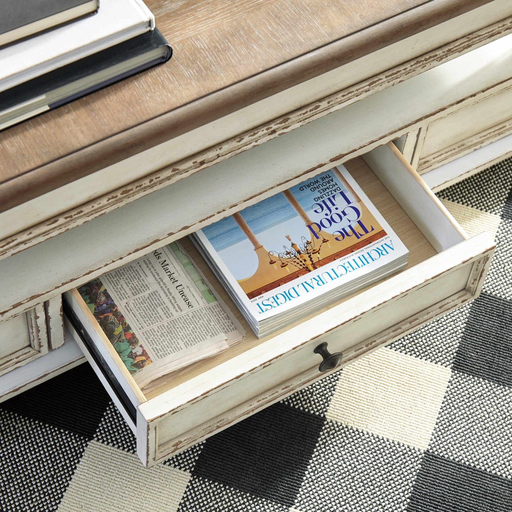 Realyn White/brown Coffee Table With 2 End Tables PKG008591 - T523-9 | T743-6 | T743-6 - Ella Furniture