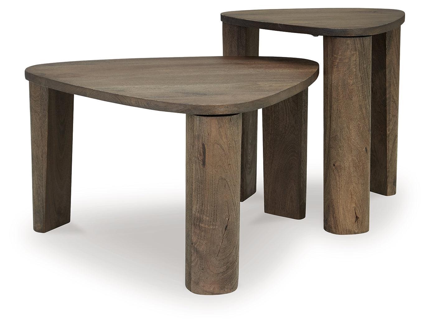 Reidport Grayish Brown Accent Coffee Table (Set Of 2) - Ella Furniture