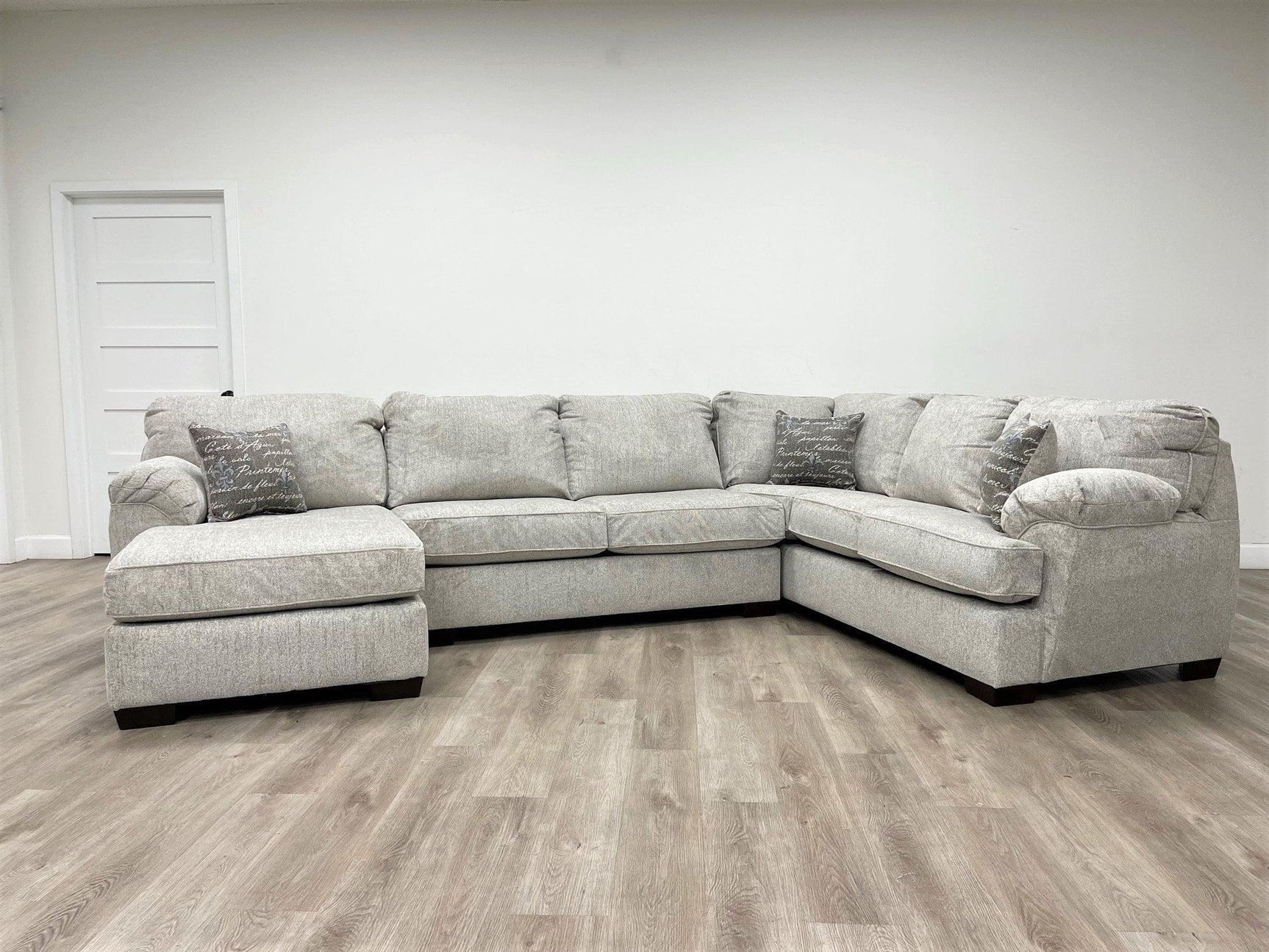 Brentwood Linen Sectional - Ella Furniture