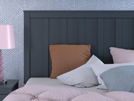 Simmenfort Navy Blue Full Platform Bed detail view