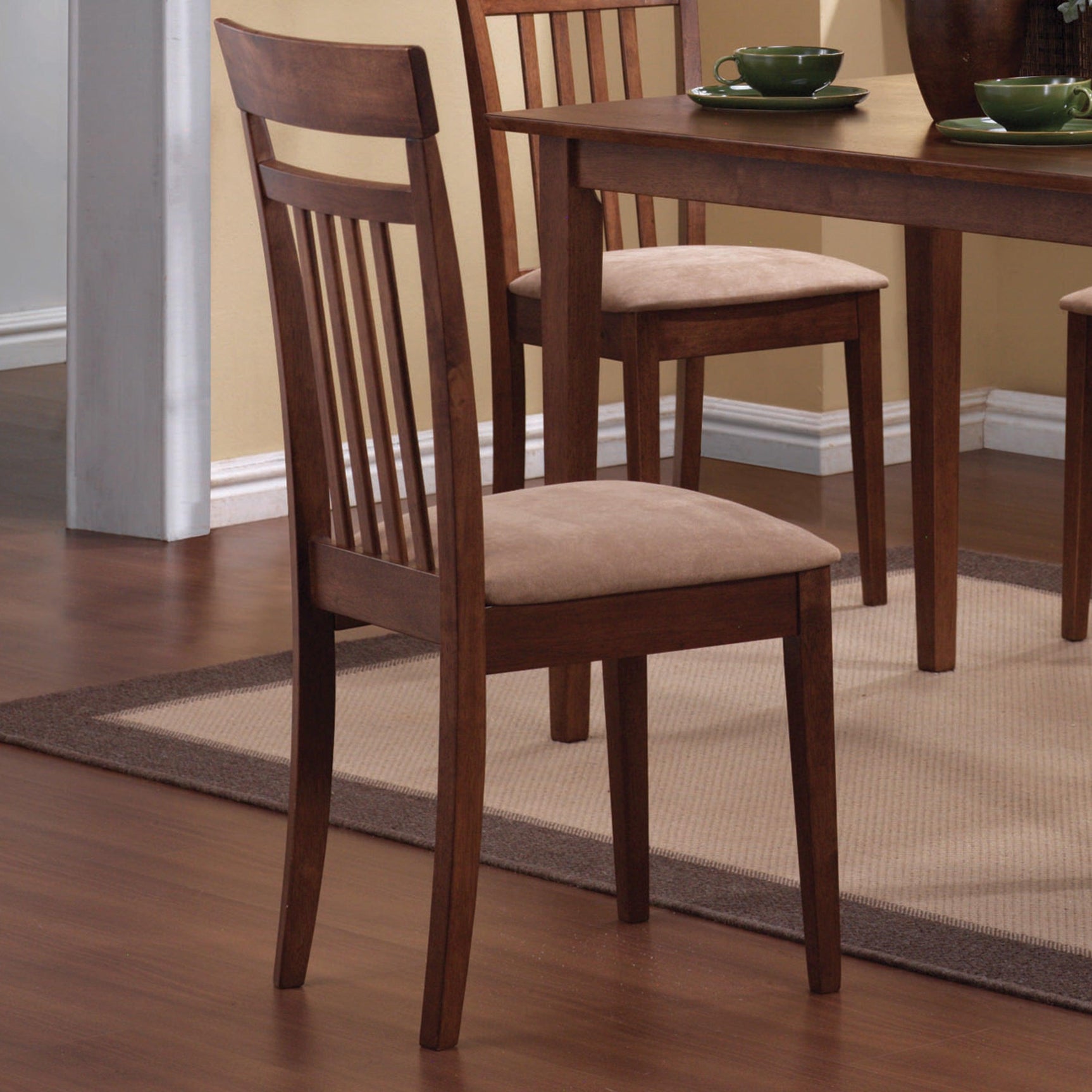 G150430 Chestnut And Tan Rectangular Dining Room Set - Ella Furniture