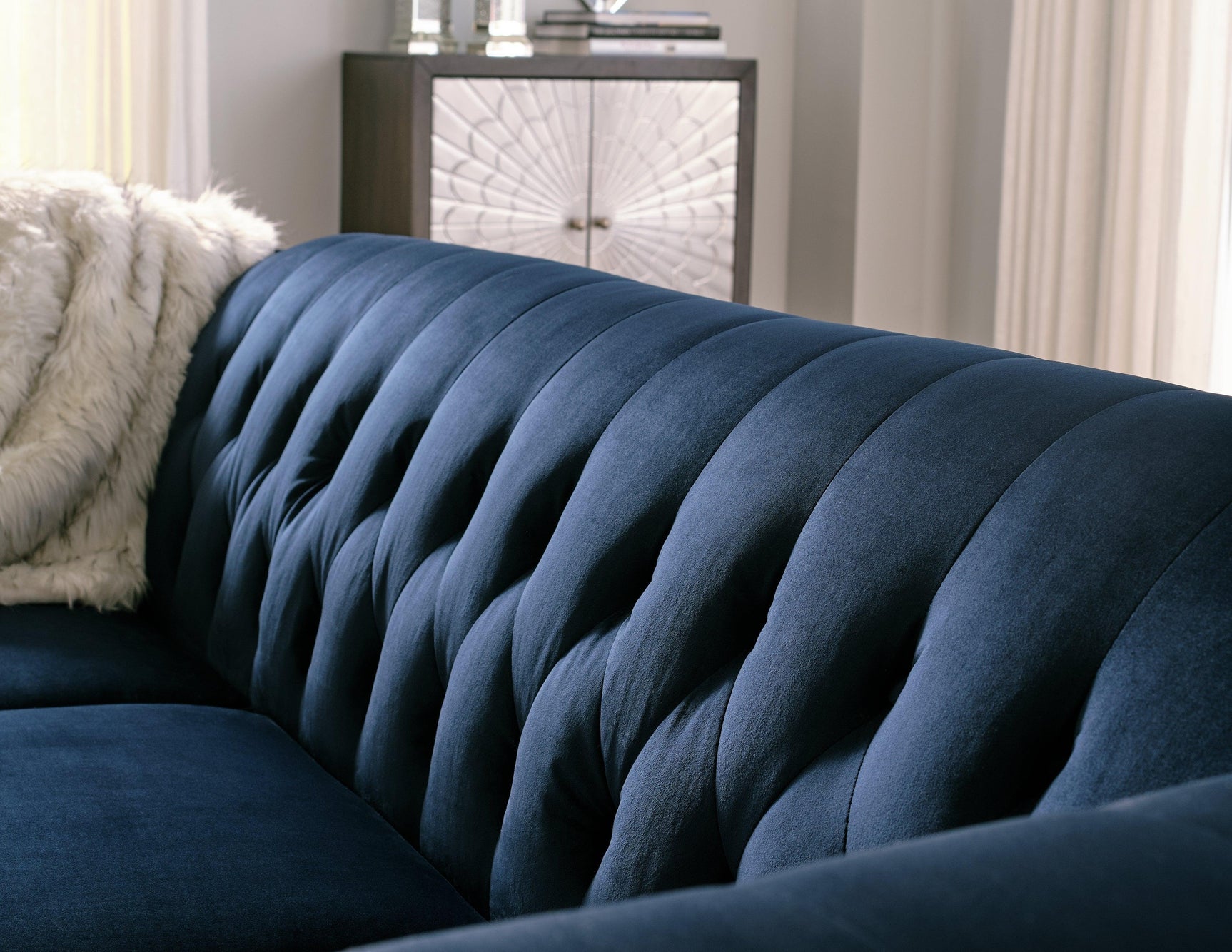 Josanna Navy Velvet Loveseat - Ella Furniture