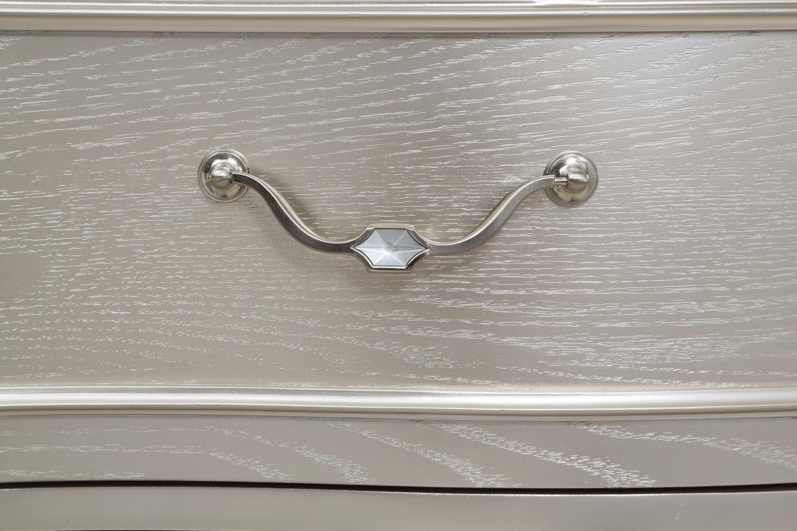 Evangeline 3-Drawer Nightstand Silver Oak - Ella Furniture
