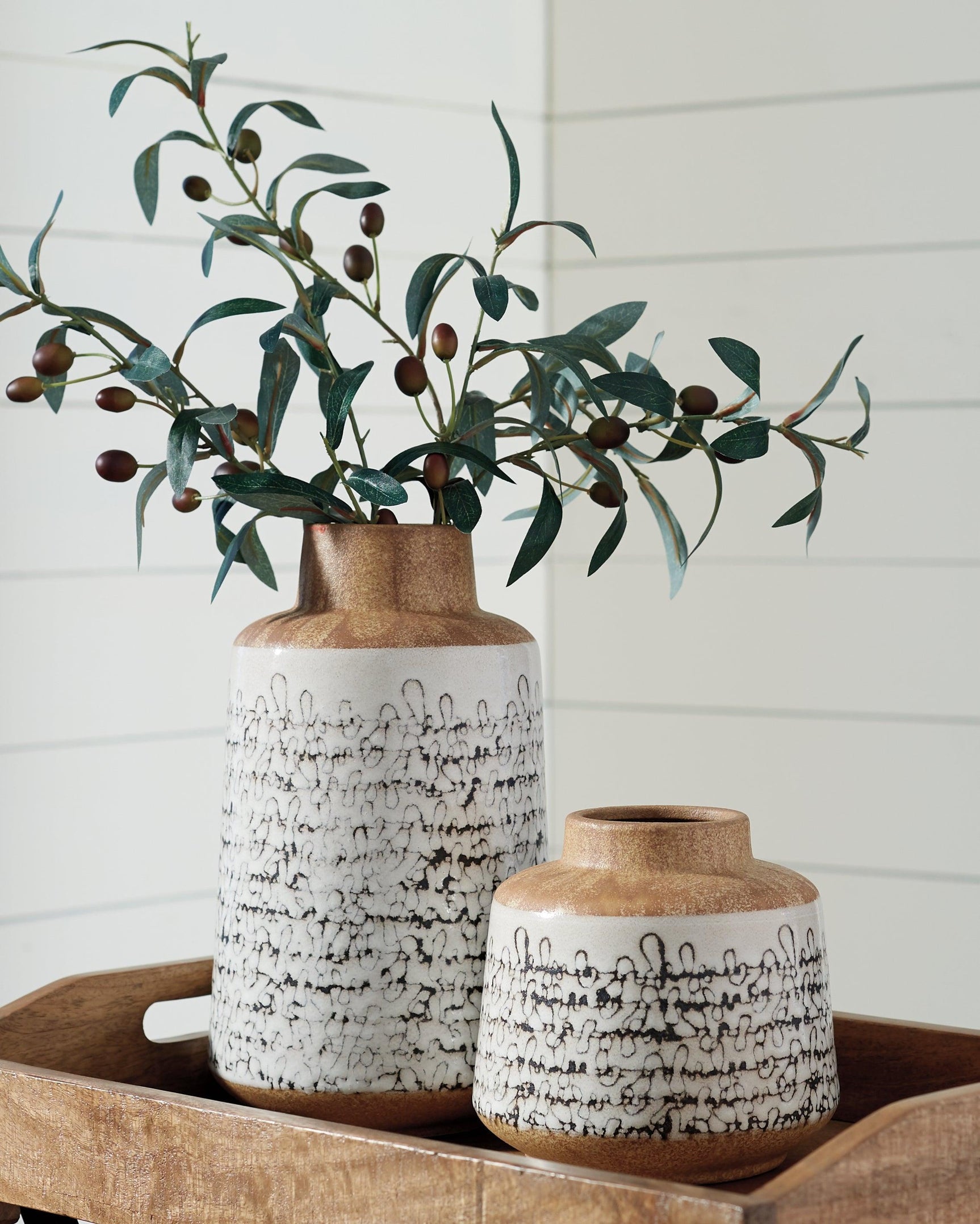 Meghan Tan/black Vase (Set Of 2) - Ella Furniture