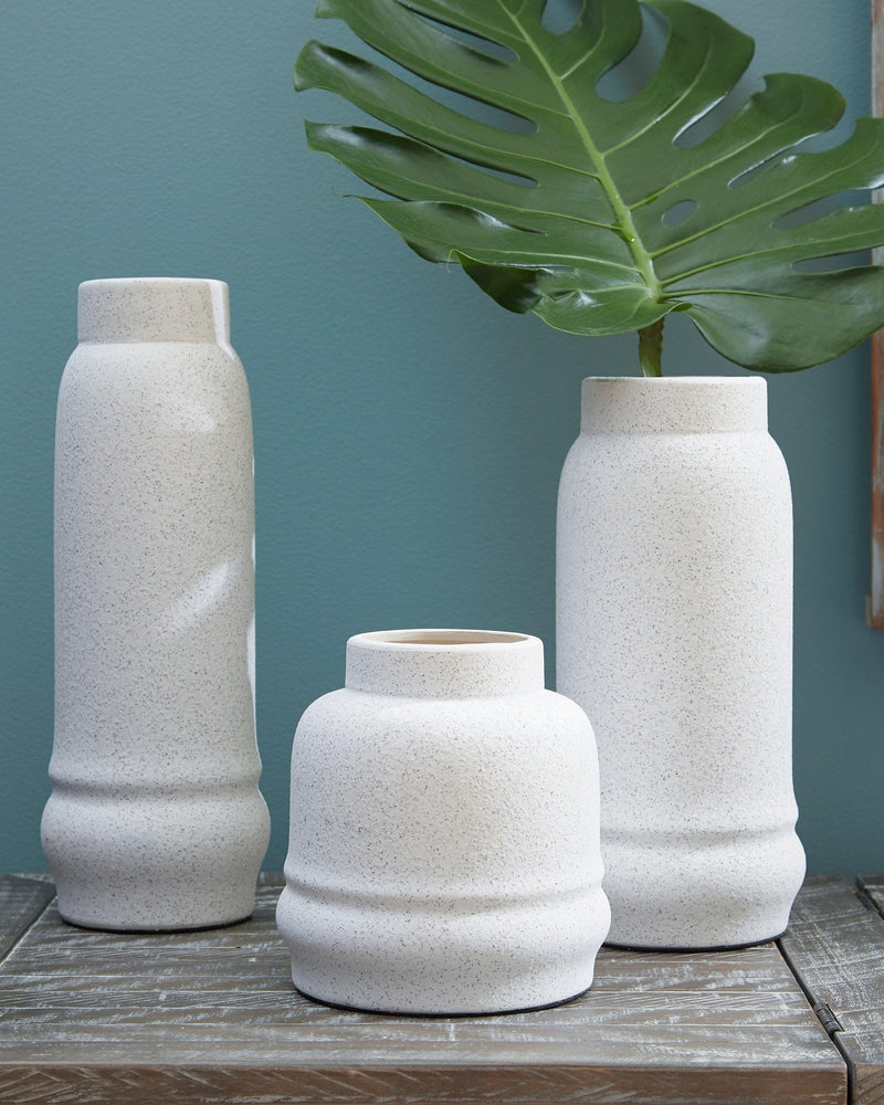 Jayden White Vase (Set Of 3)