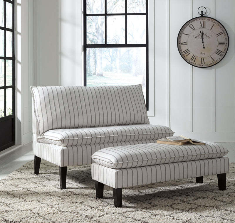 Arrowrock White/Gray Accent Bench