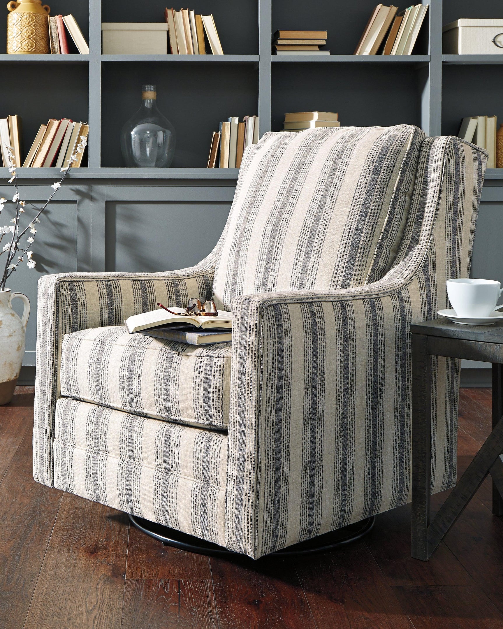 Kambria Ivory/black Accent Chair - Ella Furniture