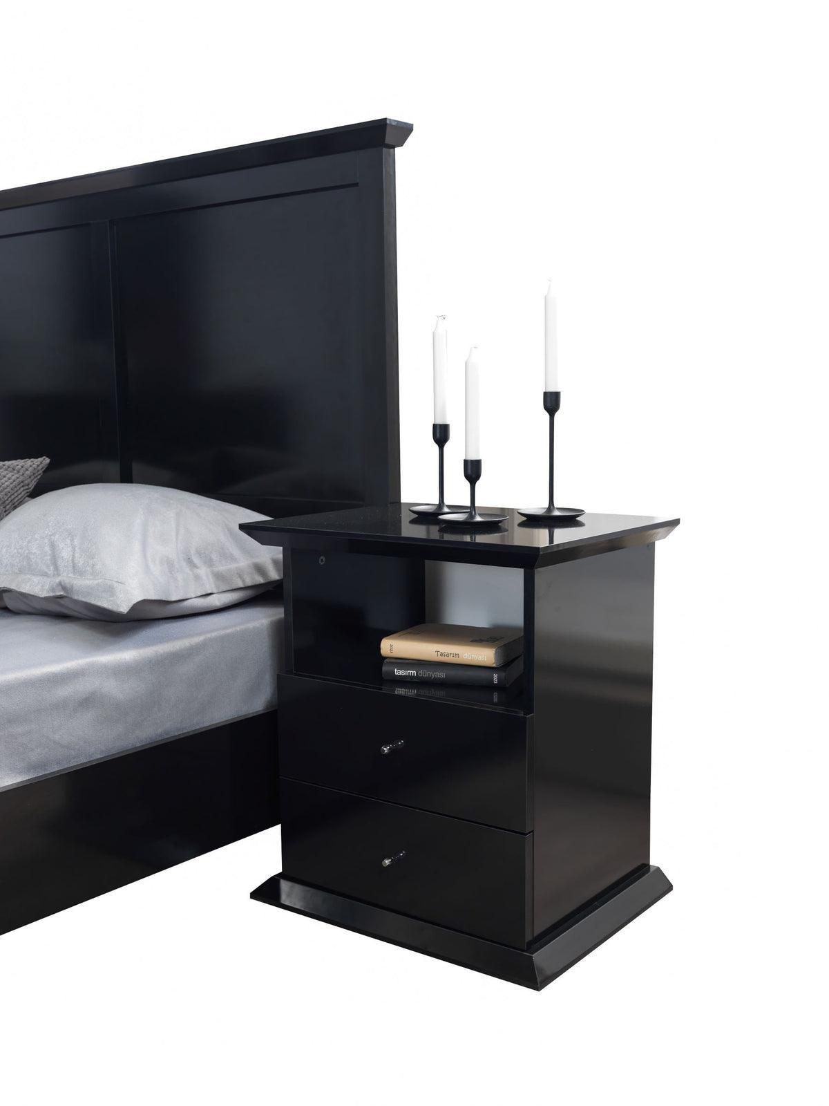 Natalie Black 4 Pc Queen Bedroom Set - Ella Furniture