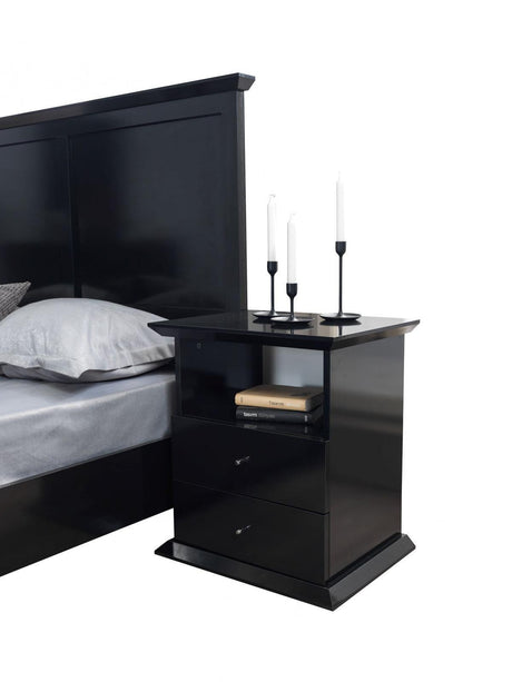 Natalie Black 4 Pc Queen Bedroom Set - Ella Furniture