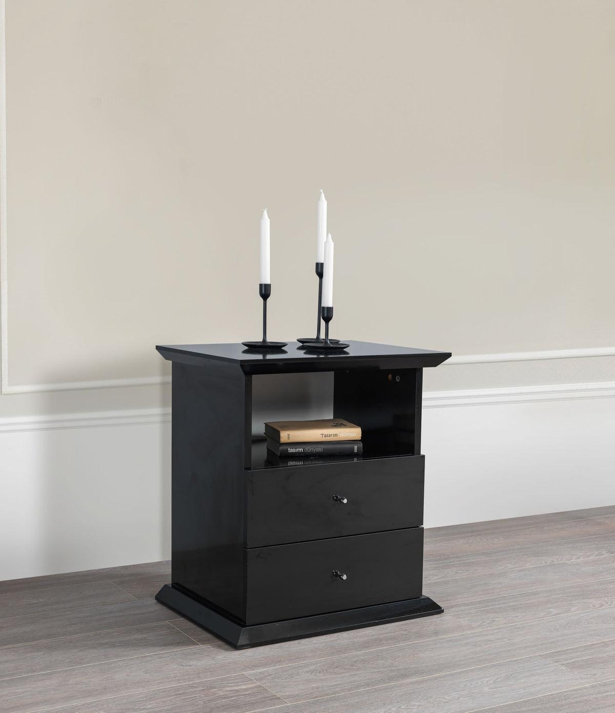 Natalie Black 4 Pc Queen Bedroom Set - Ella Furniture