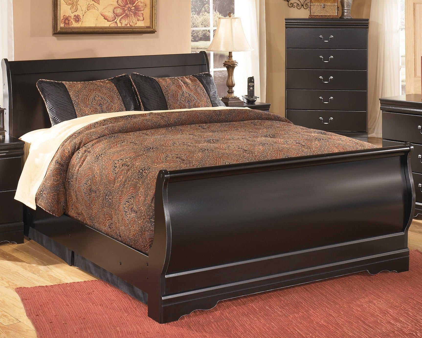 Huey Vineyard Black Full Sleigh Bed - Ella Furniture