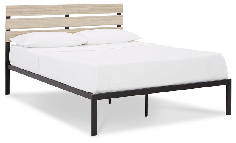 Waylowe Natural/black Queen Platform Bed - Ella Furniture