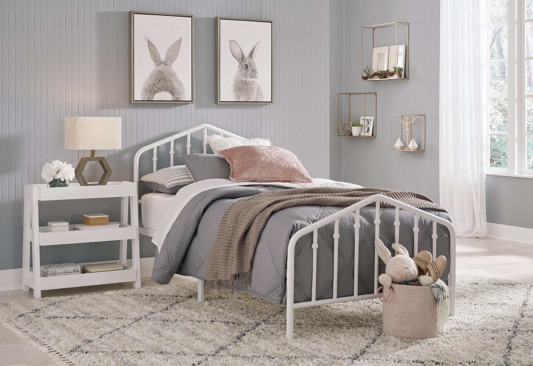 Trentlore White Twin Metal Bed - Ella Furniture