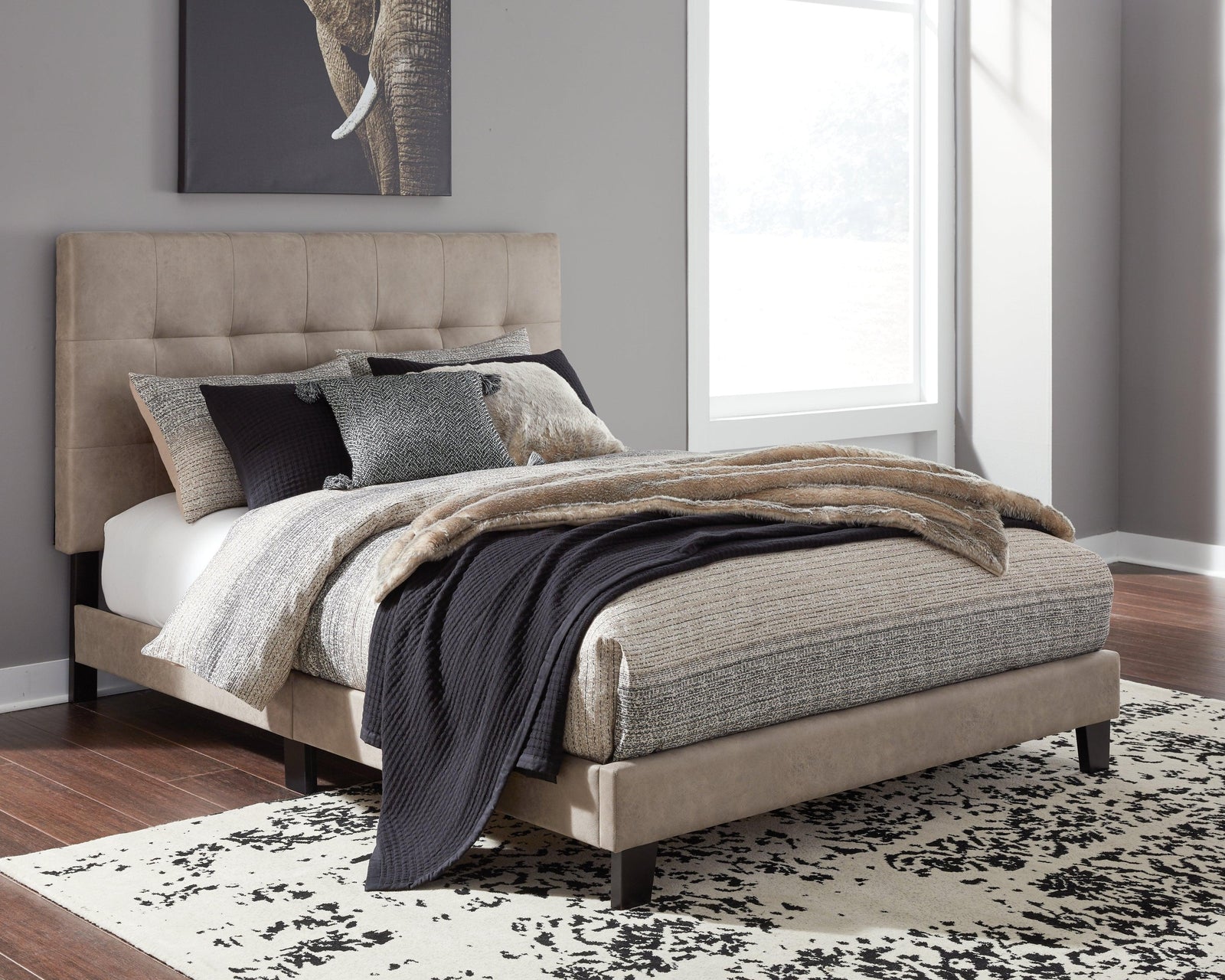 Adelloni Light Brown Queen Upholstered Bed - Ella Furniture