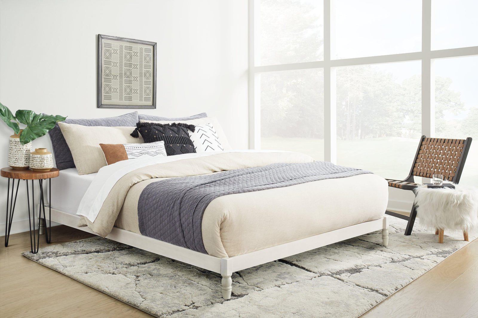 Tannally White King Platform Bed - Ella Furniture