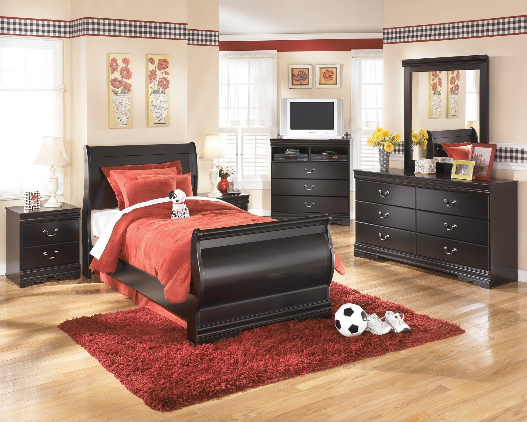 Huey Vineyard Black Dresser - Ella Furniture