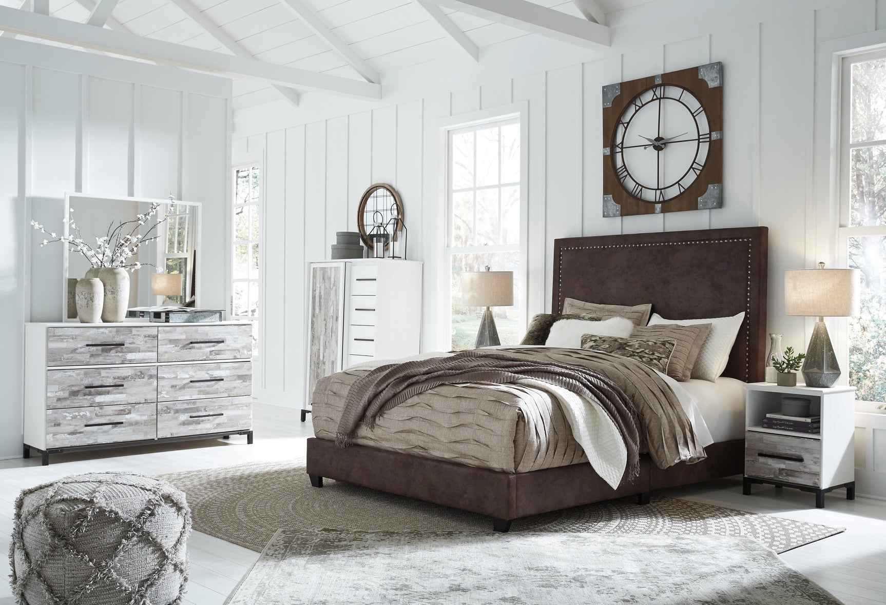 Dolante Brown Queen Upholstered Bed - Ella Furniture