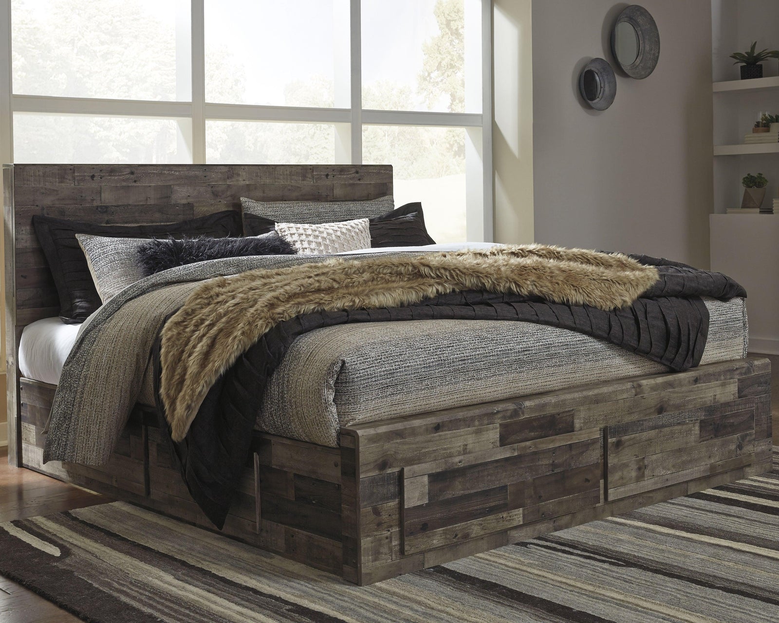 Derekson Multi Gray King Panel Bed With 4 Storage Drawers