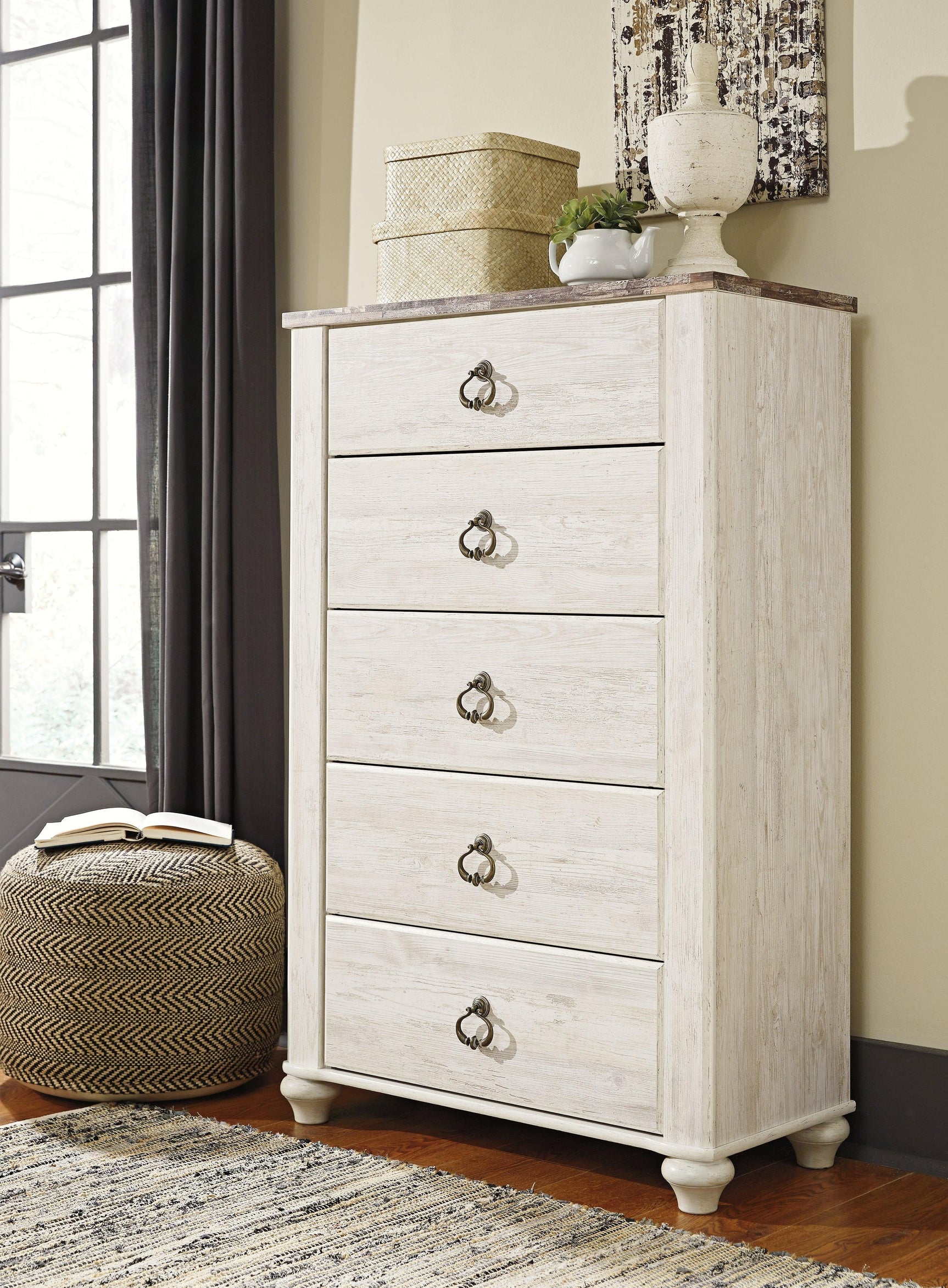 Willowton Two-tone Chest Of Drawers - Ella Furniture