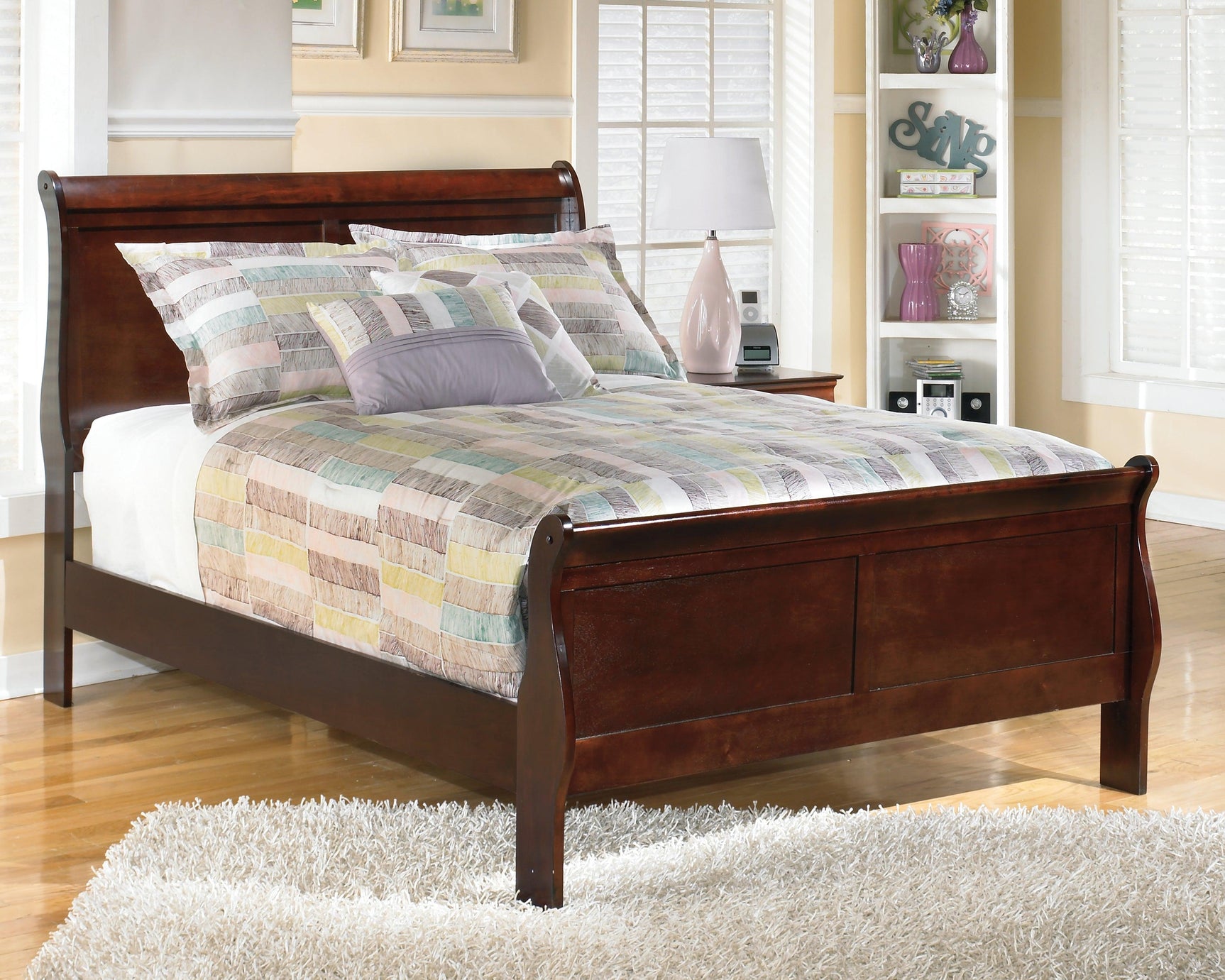 Alisdair Dark Brown Full Sleigh Bed - Ella Furniture