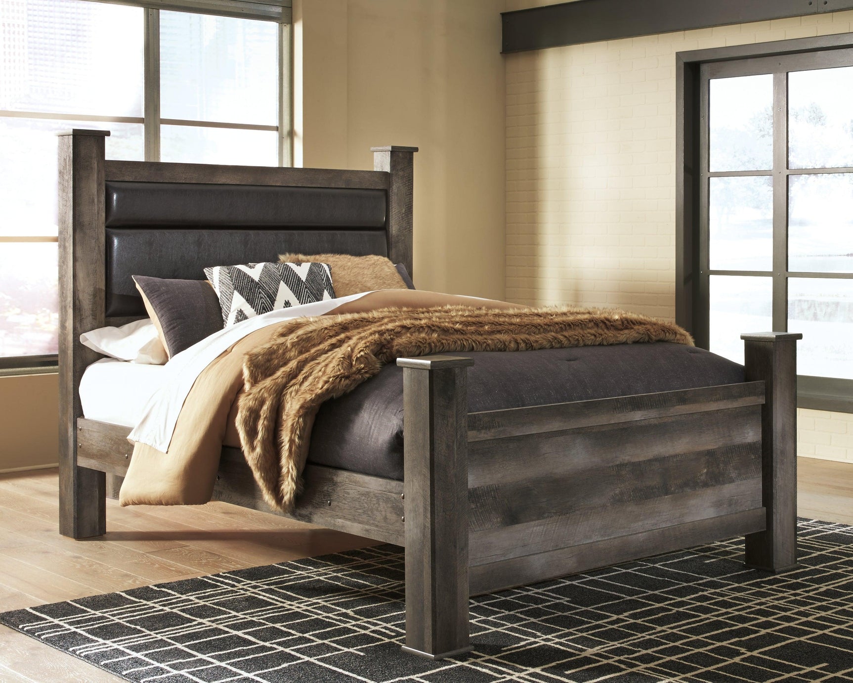 Wynnlow Gray Queen Upholstered Poster Bed - Ella Furniture