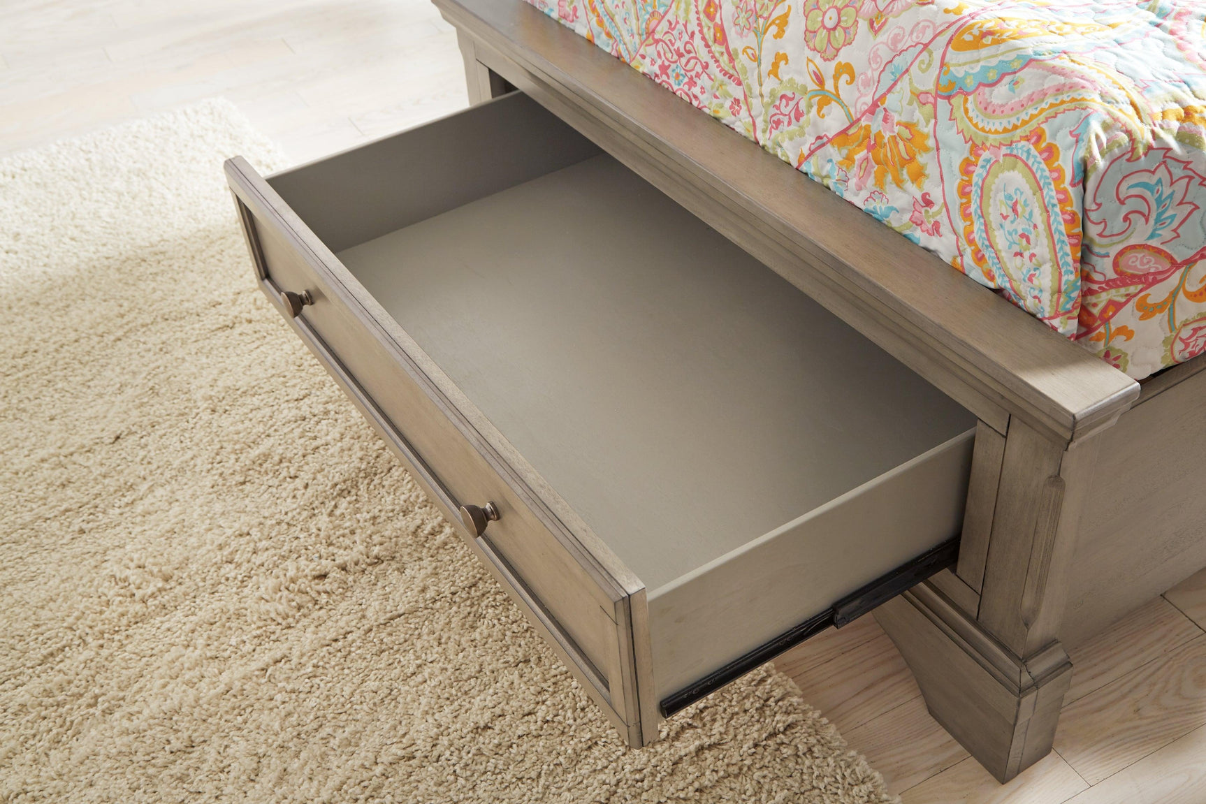 Lettner Light Gray Twin Sleigh Bed - Ella Furniture