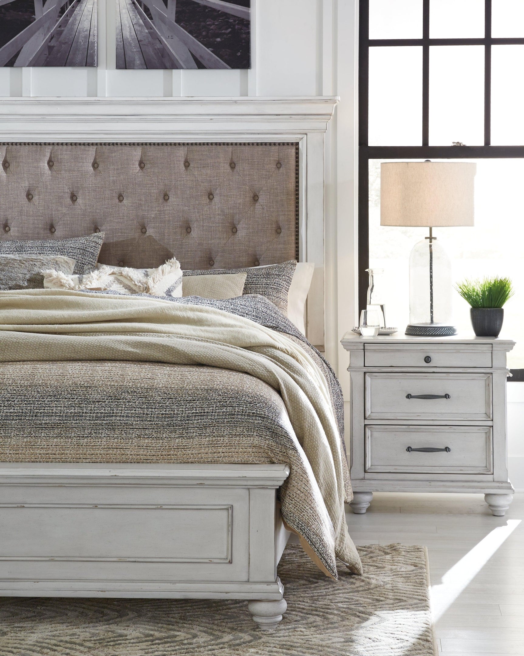 Kanwyn Whitewash King Panel Bed - Ella Furniture