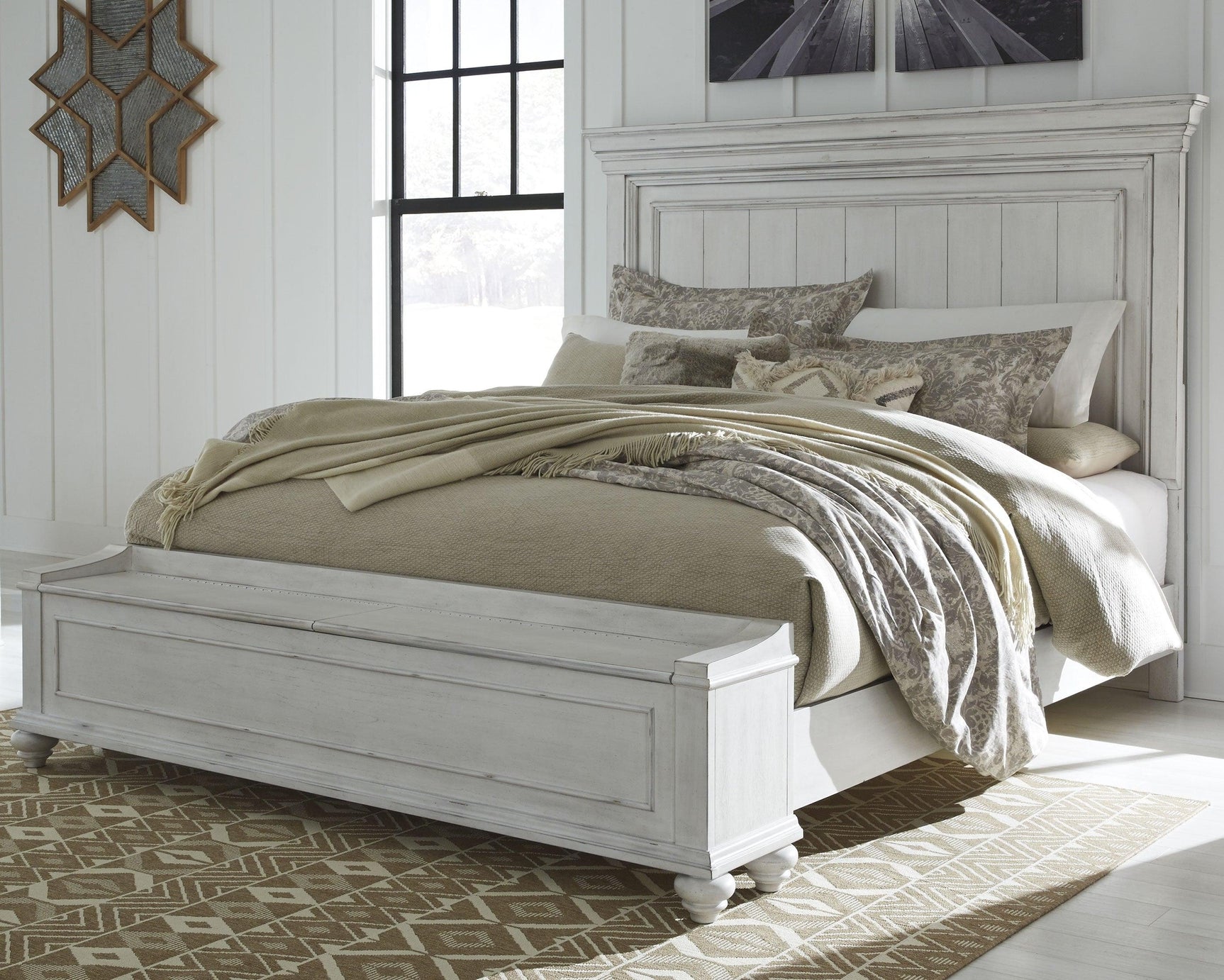 Kanwyn Whitewash King Panel Bed With Storage Bench - Ella Furniture