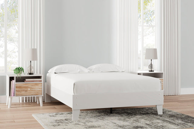 Piperton White Full Platform Bed - Ella Furniture