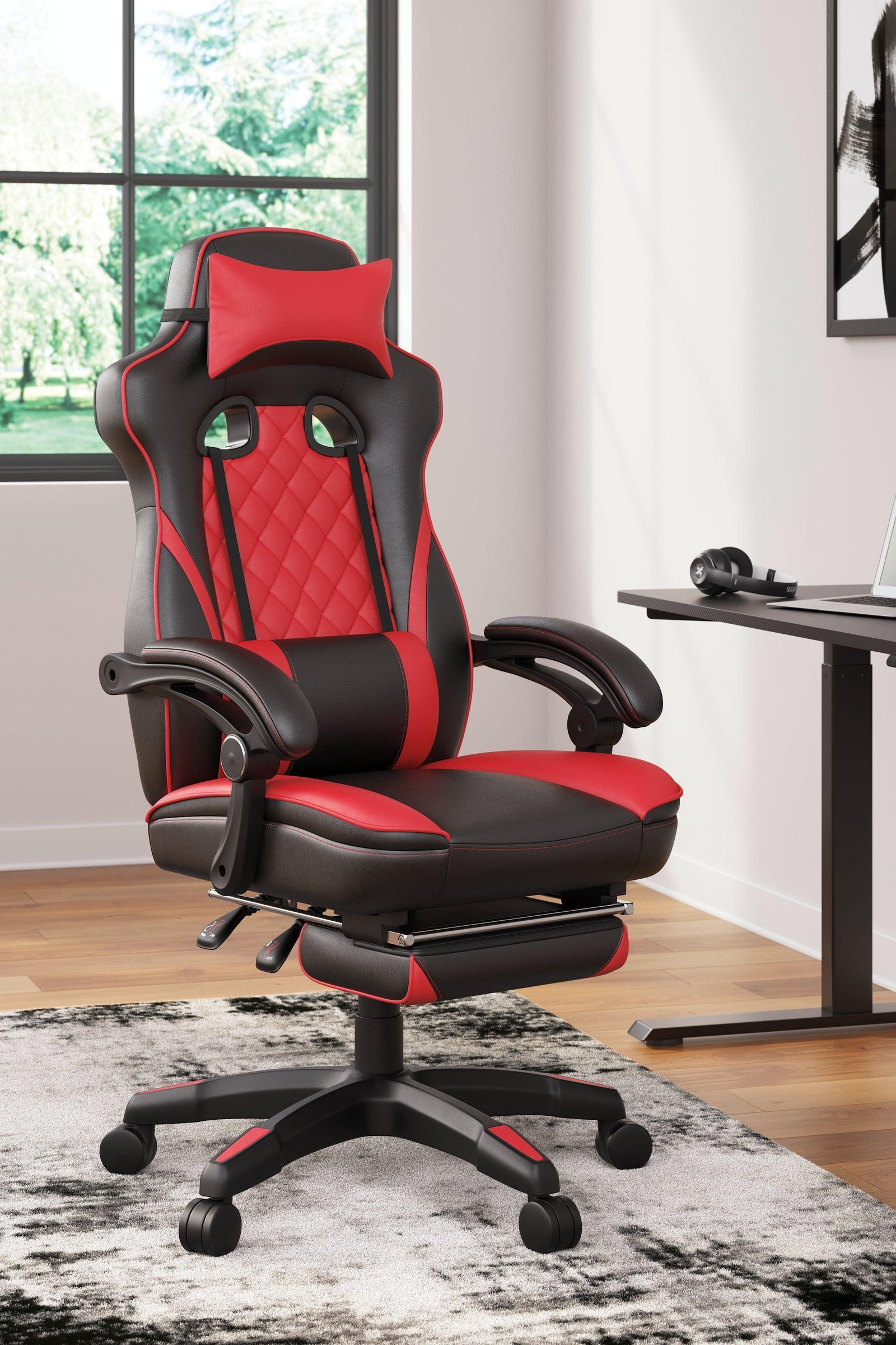Lynxtyn Red/black Home Office Swivel Desk Chair - Ella Furniture