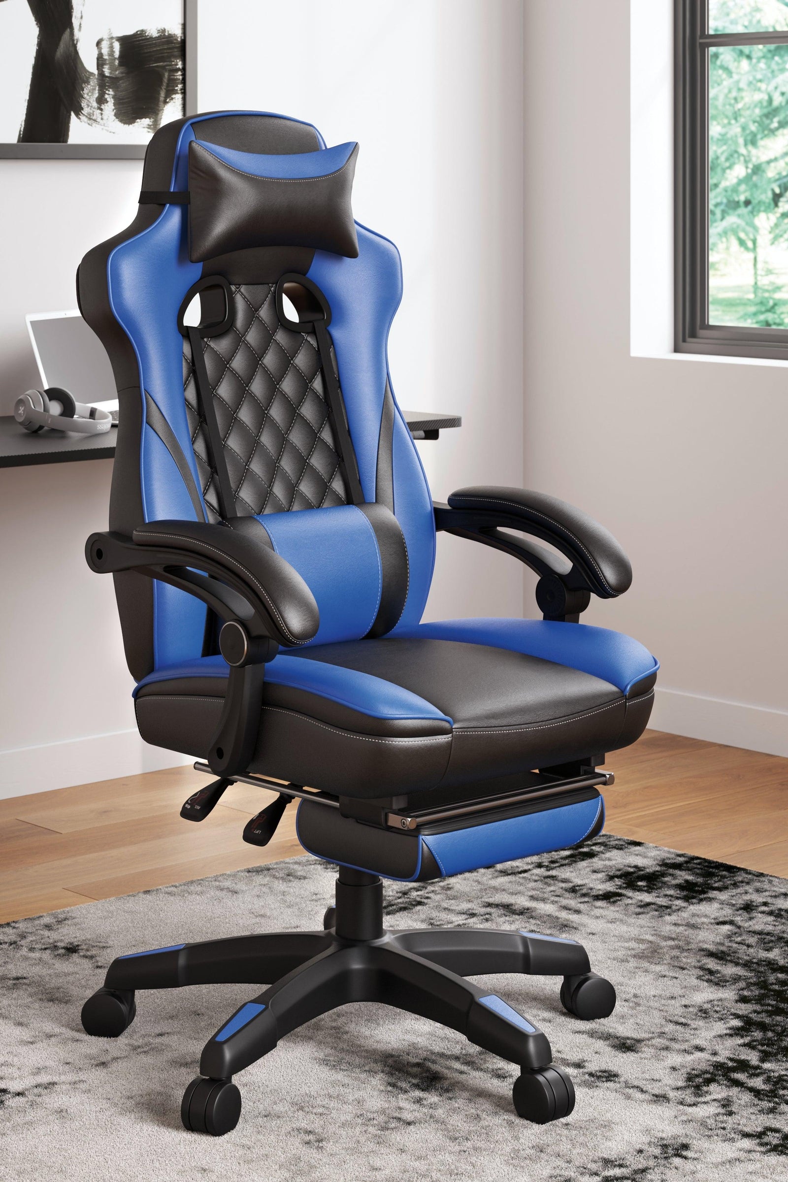 Lynxtyn Blue/black Home Office Swivel Desk Chair - Ella Furniture