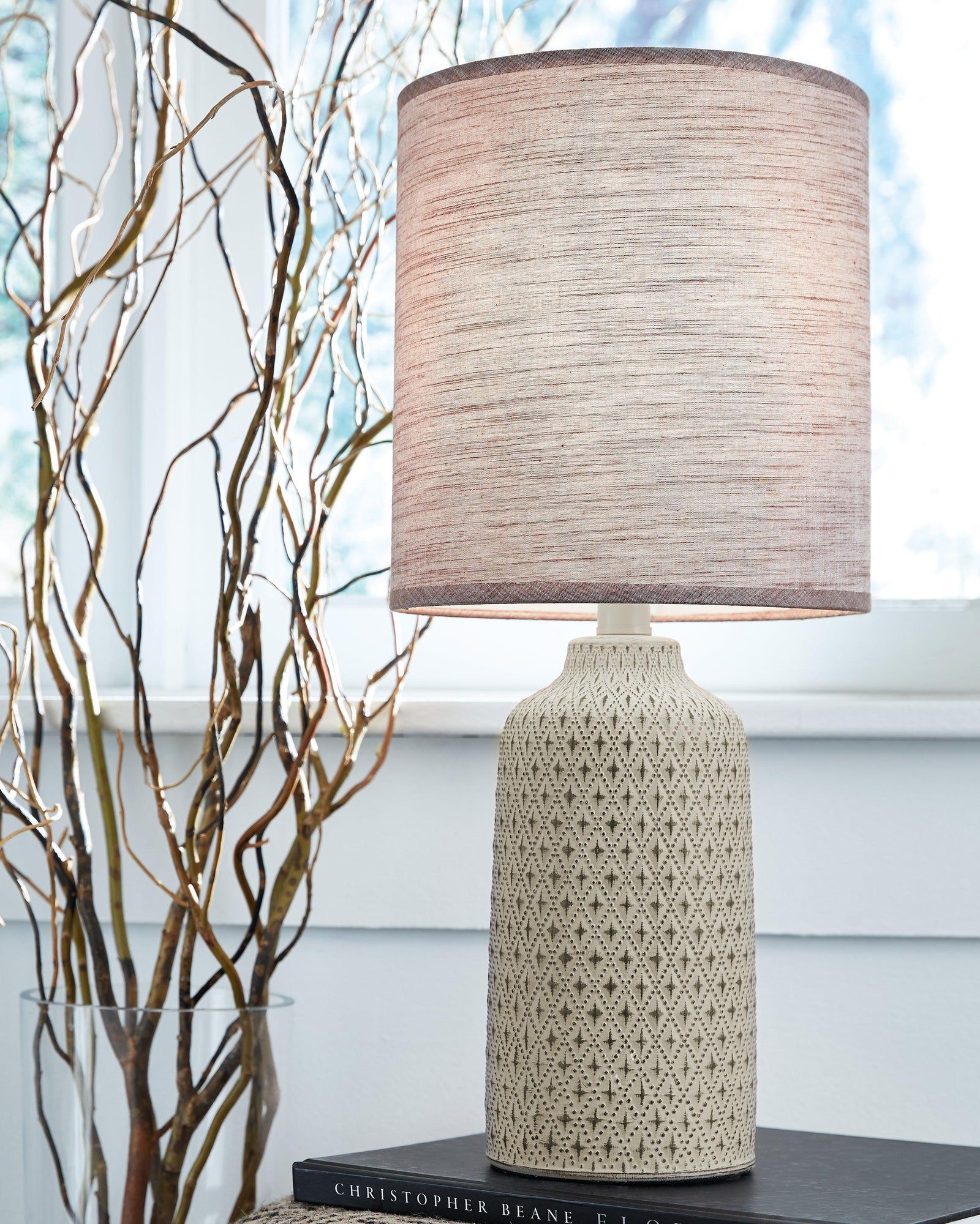 Donnford Brown Table Lamp - Ella Furniture