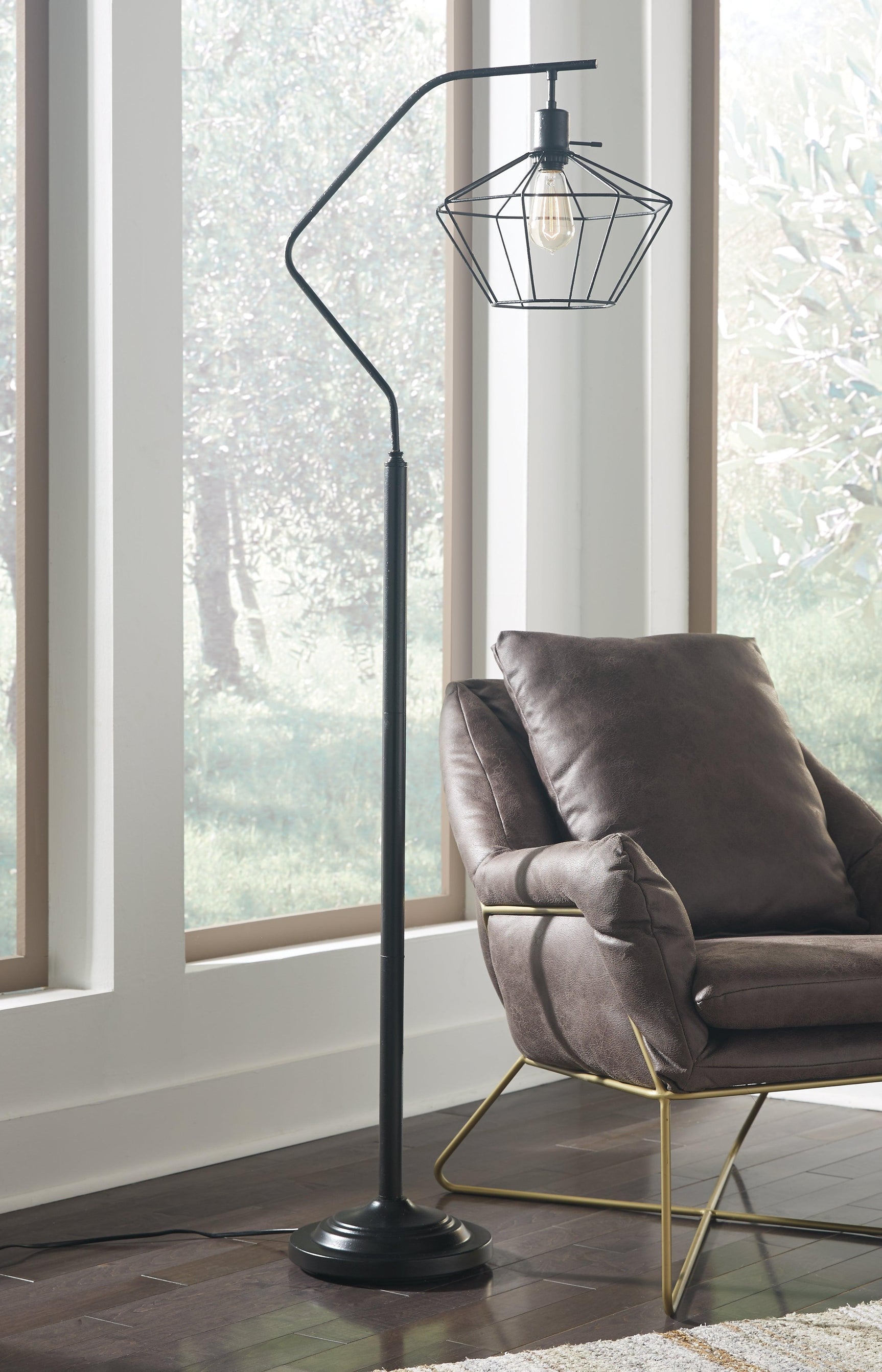 Makeika Black Floor Lamp - Ella Furniture