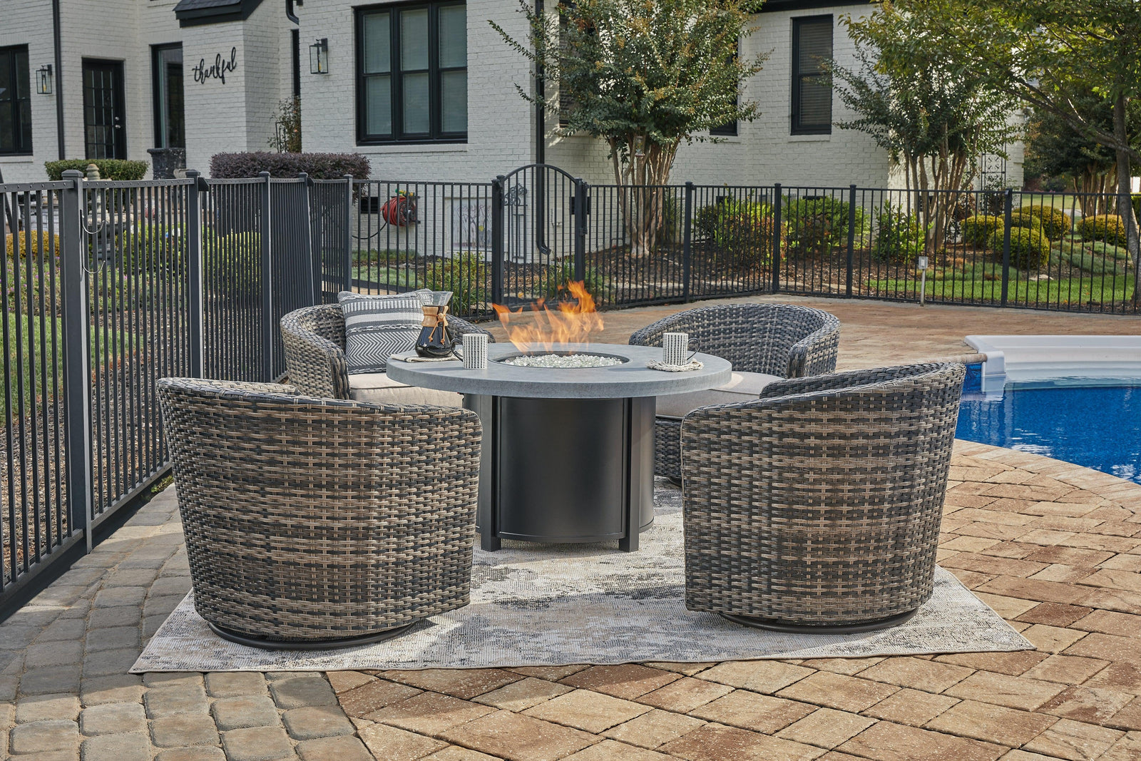 Coulee Gray/black Mills Outdoor Fire Pit Table And 4 Chairs - Ella Furniture