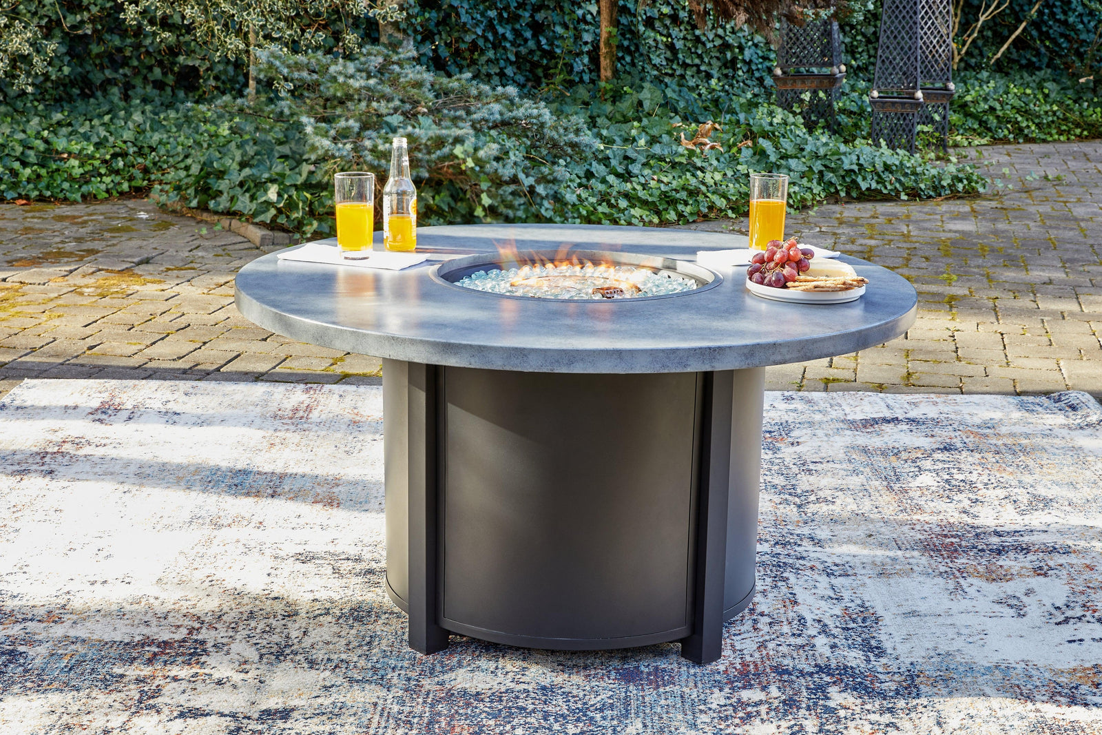 Coulee Mills Gray/black Fire Pit Table