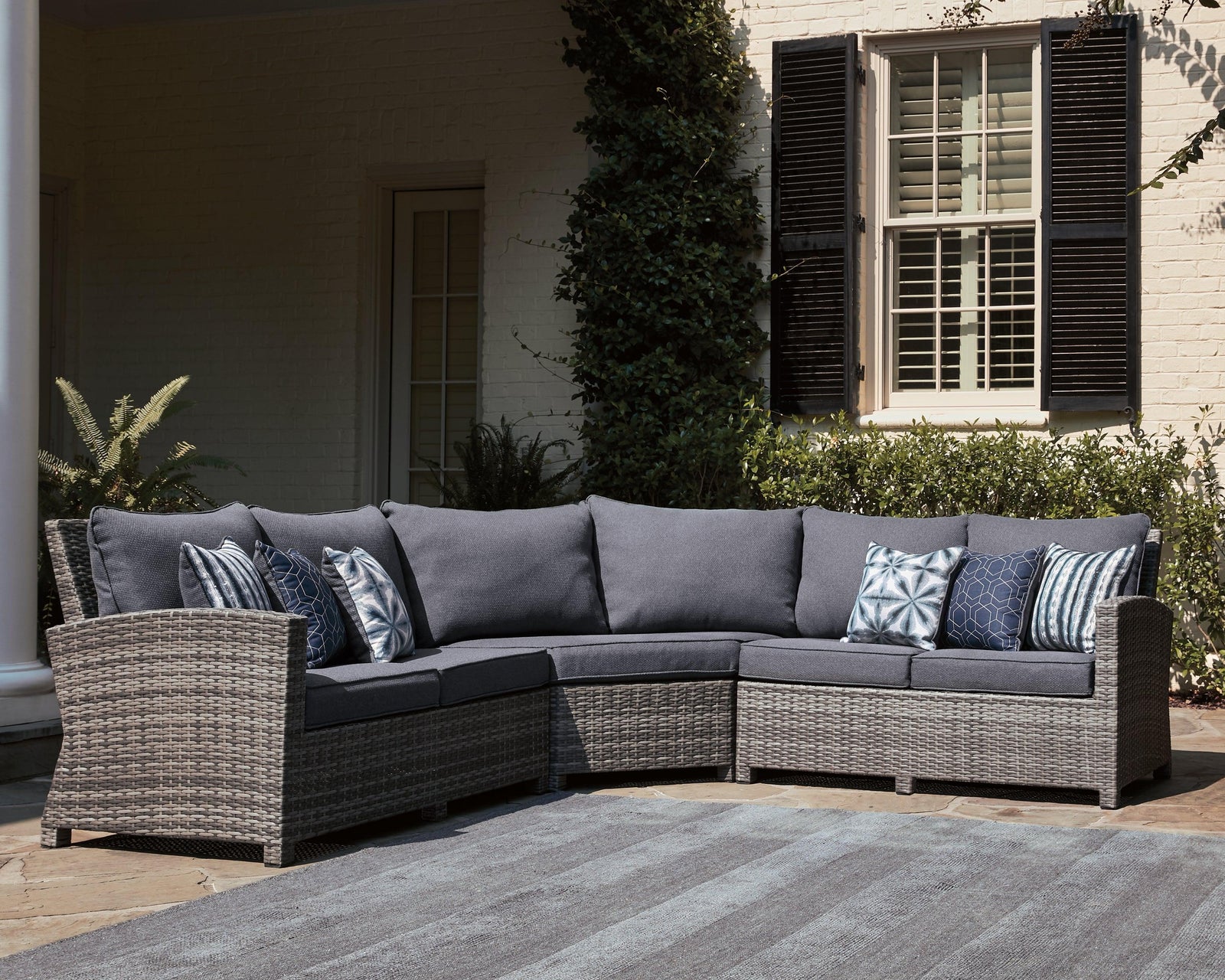 Salem Beach Gray Nuvella® 3-Piece Outdoor Sectional