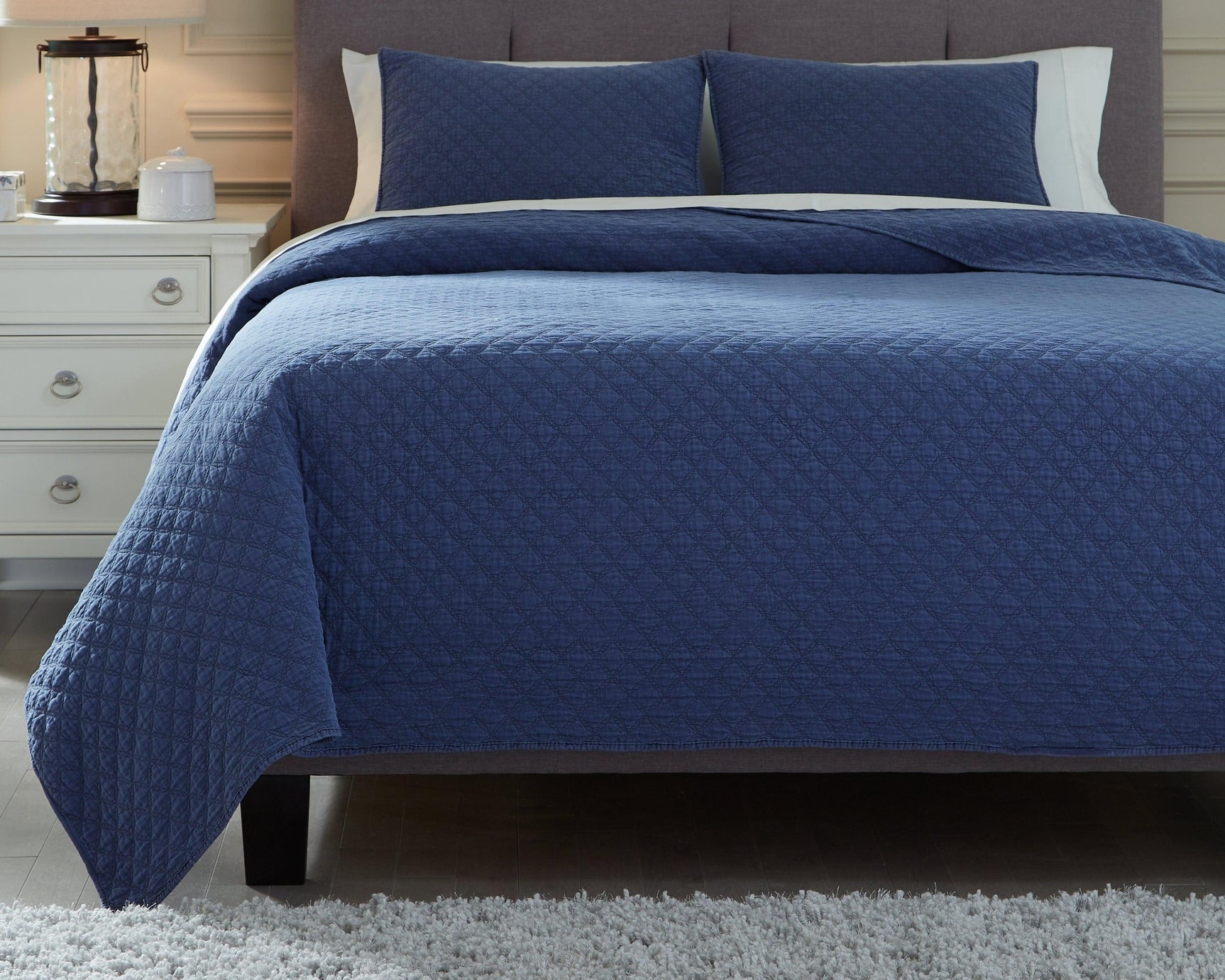 Ryter Navy 3-Piece King Coverlet Set - Ella Furniture