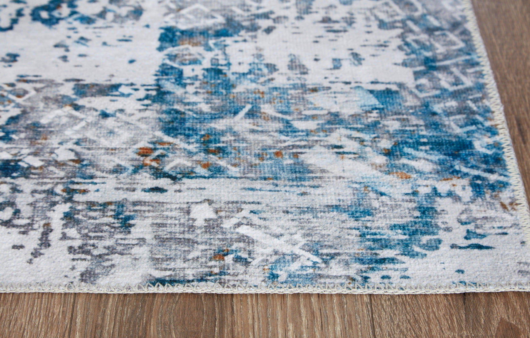 Garyard Multi 5' X 7' Rug - Ella Furniture