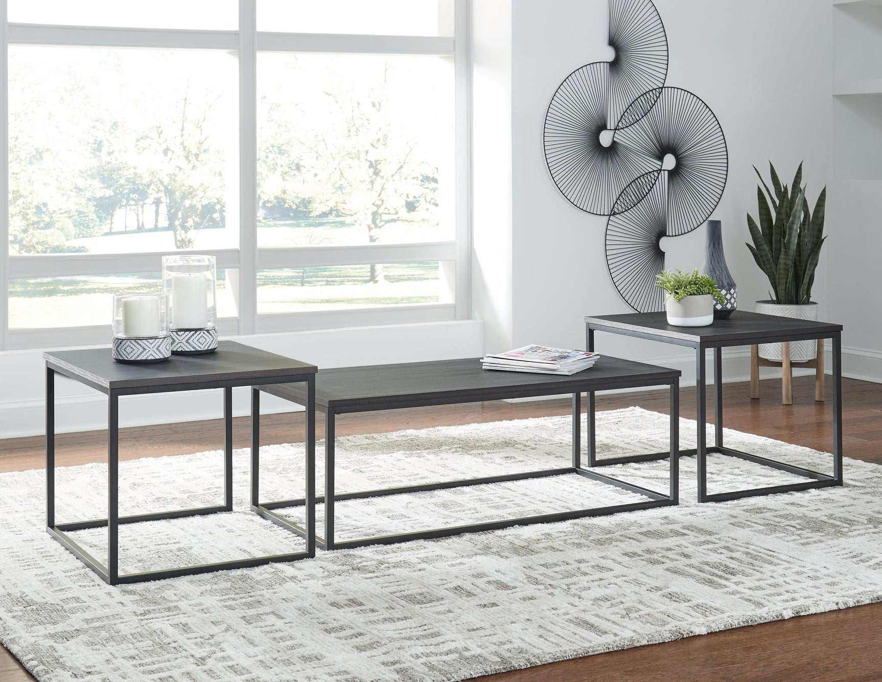 Yarlow Black Table (Set Of 3) - Ella Furniture