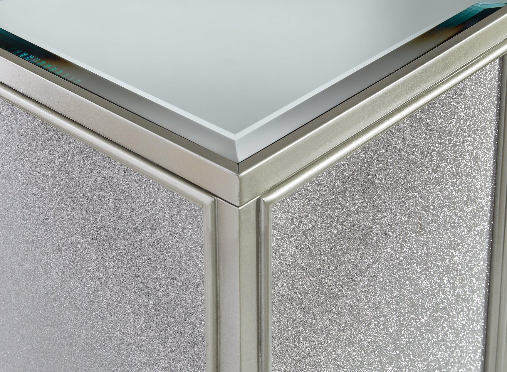 Traleena Silver Finish Nesting End Table (Set Of 2) - Ella Furniture