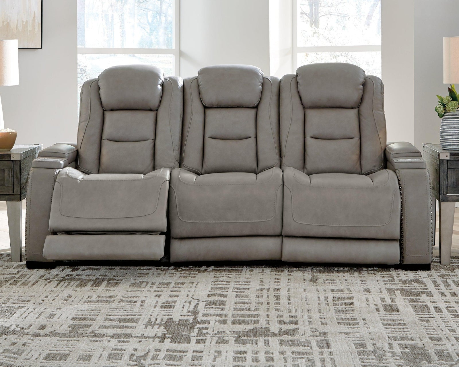 The Man-den Gray Leather Power Reclining Sofa - Ella Furniture